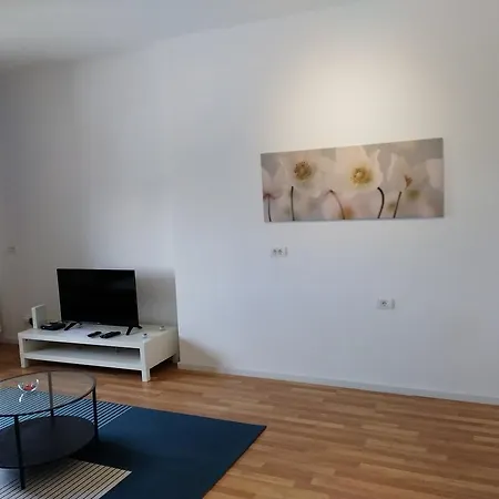 Black & White Apartment *